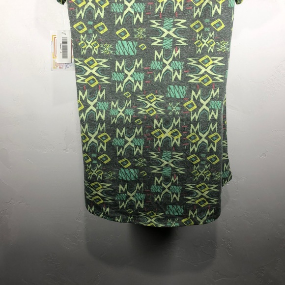 NWT LuLaRoe green print Classic T size small - Picture 6 of 9